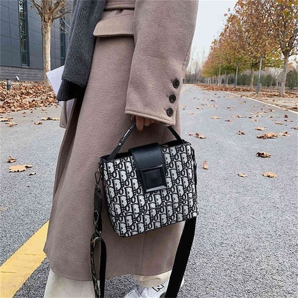 90% off evening bags online sales explosive models handbags female autumn high-capacity korean personalized versatile
90% off evening bags online sales explosive models handbags female autumn high-capacity korean personalized versatile