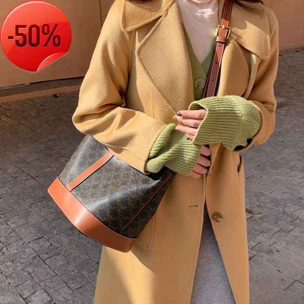designer clutch bag purses ladies handbags evening clutches old flower bucket triumphal arch 2022 new tote large capacity single shoulder di
designer clutch bag purses ladies handbags evening clutches old flower bucket triumphal arch 2022 new tote large capacity single shoulder di