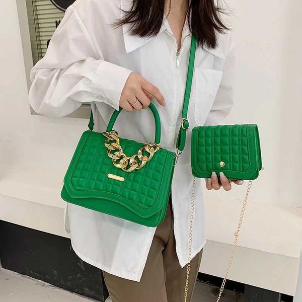 2022 shoulder bag woman fashion rhombus chain plaid messenger bag women's mother bags
2022 shoulder bag woman fashion rhombus chain plaid messenger bag women's mother bags