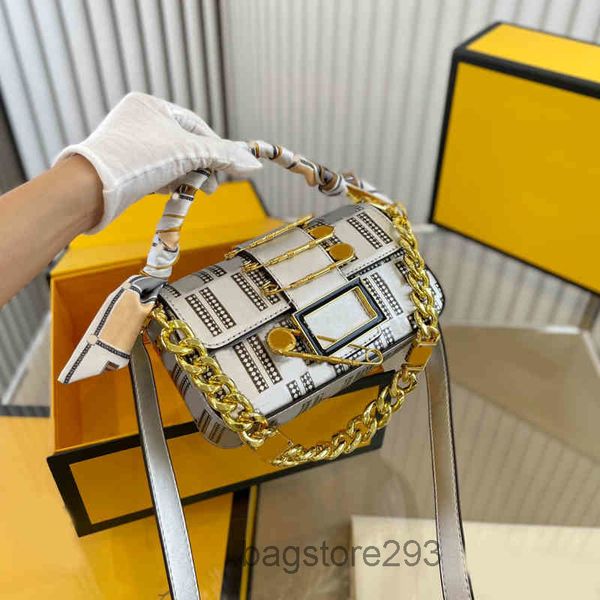 pin baguette bag chains crossbody letter axillary plain women leather thread hasp hardware fashion lady wallet lining 2022
pin baguette bag chains crossbody letter axillary plain women leather thread hasp hardware fashion lady wallet lining 2022
