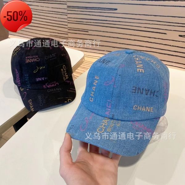 designer brand new men's and women's hats c graffiti cowboy baseball sunshade spring summer leisure short brim sun, Blue;gray
designer brand new men's and women's hats c graffiti cowboy baseball sunshade spring summer leisure short brim sun, Blue;gray