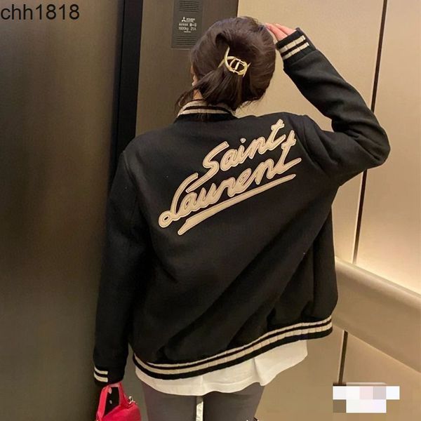 men's jackets high edition signature letter embroidery wool bomber jacket men's and women's high fashion cardigan long sleeve, Black;brown
men's jackets high edition signature letter embroidery wool bomber jacket men's and women's high fashion cardigan long sleeve, Black;brown