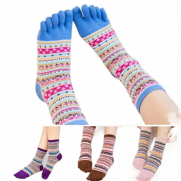 3 pairs female five fingers socks women's cotton middle tube novelty toe socks m80h#, Black;white
3 pairs female five fingers socks women's cotton middle tube novelty toe socks m80h#, Black;white
