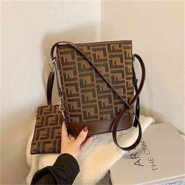90% off evening bags online sales explosive models handbags printed hand bucket simple style vintage embroidered
90% off evening bags online sales explosive models handbags printed hand bucket simple style vintage embroidered