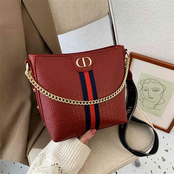 59% off shoulder bags on sell women's bags of foreign style bucket solid color capacity single messenger
59% off shoulder bags on sell women's bags of foreign style bucket solid color capacity single messenger