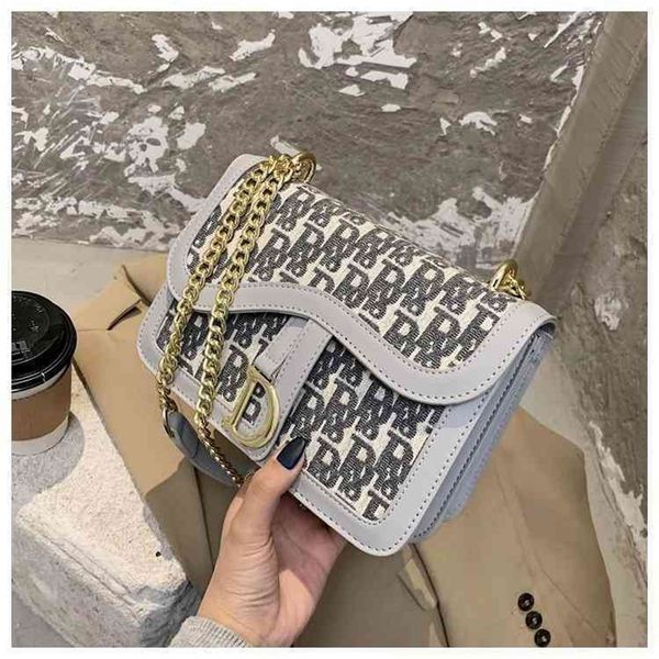 59% off shoulder bags on sell luxury quality spring letter small square single diagonal cross portable korean simple trendy bag40zn
59% off shoulder bags on sell luxury quality spring letter small square single diagonal cross portable korean simple trendy bag40zn