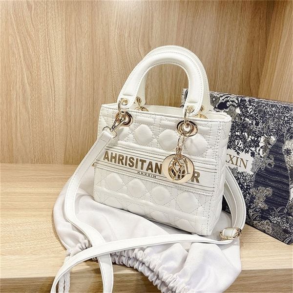 90% off evening bags online sales women's bags can be customized mixed batches and american net red versatile portable goddess
90% off evening bags online sales women's bags can be customized mixed batches and american net red versatile portable goddess