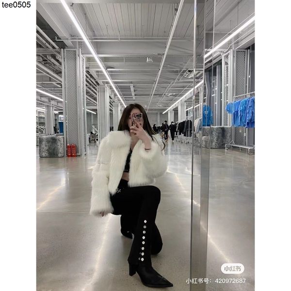 women's wool 21 autumn and winter new style cross pattern white plush short thermal jacket coat, Black
women's wool 21 autumn and winter new style cross pattern white plush short thermal jacket coat, Black