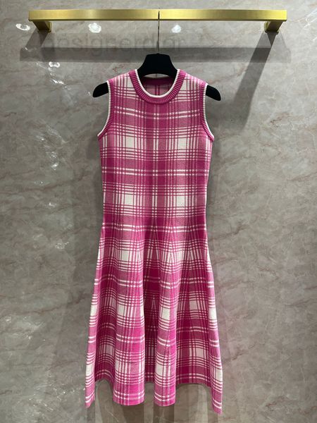 casual dresses designer pink white plaid knitted sleeveless dress fresh and sweet pattern british campus waist closing wavy skirt jw71, Black;gray
casual dresses designer pink white plaid knitted sleeveless dress fresh and sweet pattern british campus waist closing wavy skirt jw71, Black;gray