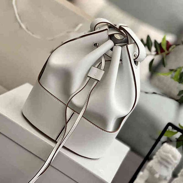 drawstring drawstring bucket bag women handbag shoulder soft leather luxury designer brand crossbody female balloon purses 220323
drawstring drawstring bucket bag women handbag shoulder soft leather luxury designer brand crossbody female balloon purses 220323