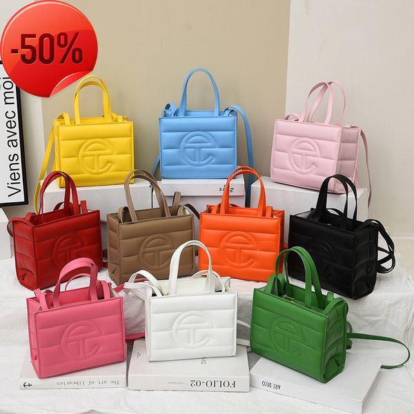 designer clutch bag purses ladies handbags evening clutches tidy 2022 new popular women's red fashion handbag
designer clutch bag purses ladies handbags evening clutches tidy 2022 new popular women's red fashion handbag