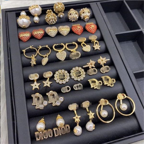 luxury decoration of new european and american stars with letter pearl earrings female314b, Golden;silver
luxury decoration of new european and american stars with letter pearl earrings female314b, Golden;silver