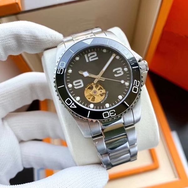 mechanical watch 41mm semi-skeletonized japanese prototype 82s5 new movement self-winding surface with super luminous sapphire mirror concas, Slivery;brown
mechanical watch 41mm semi-skeletonized japanese prototype 82s5 new movement self-winding surface with super luminous sapphire mirror concas, Slivery;brown