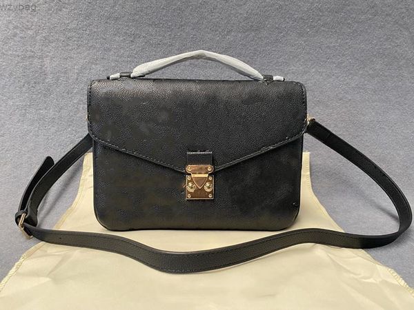 designer bag quality luxurys crossbodys women handbag messenger oxidizing leather metis elegant shoulder crossbody
designer bag quality luxurys crossbodys women handbag messenger oxidizing leather metis elegant shoulder crossbody