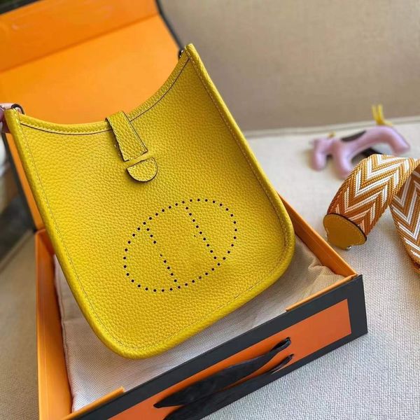 evelyne crossbody bags evelyn msenger togo h letter bag layer cow leather single shoulder bucket g lychee pattern simple and casu
evelyne crossbody bags evelyn msenger togo h letter bag layer cow leather single shoulder bucket g lychee pattern simple and casu
