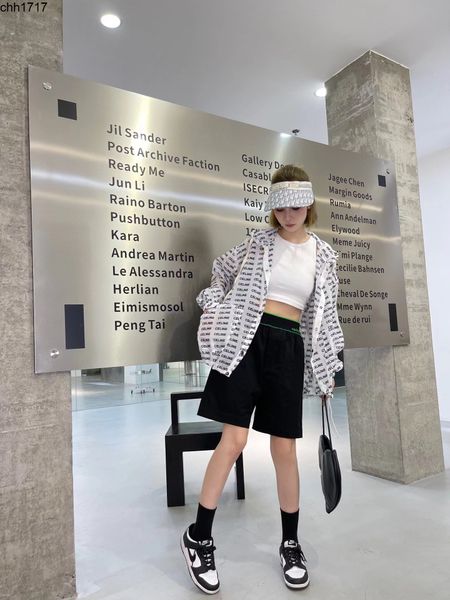 women trench coats ce22 summer new style casual all over letter print sun proof hoodie coat, Tan;black
women trench coats ce22 summer new style casual all over letter print sun proof hoodie coat, Tan;black