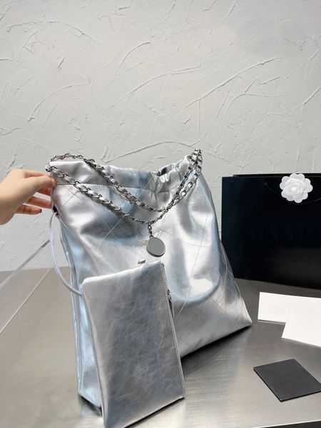 shoulder bag garbage bag casual oil waxed cowhide shiny soft double letter hollow gold coin pendant retro large handbag with single zipper w
shoulder bag garbage bag casual oil waxed cowhide shiny soft double letter hollow gold coin pendant retro large handbag with single zipper w