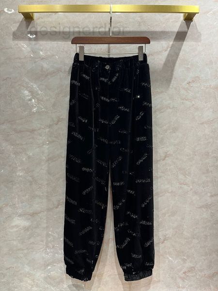 women's shorts designer small fragrant sequins beaded embroidered velvet casual pants for women in high street bunched athletic loose, White;black
women's shorts designer small fragrant sequins beaded embroidered velvet casual pants for women in high street bunched athletic loose, White;black