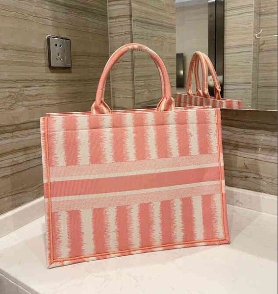 designer totes shoulder bags women's luxury classic letter printed shopping fashion quality handbags
designer totes shoulder bags women's luxury classic letter printed shopping fashion quality handbags