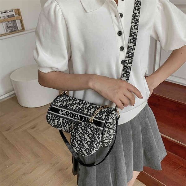 59% off shoulder bags on sell trendy large capacity women's printed foreign style one temperament letter cylinder messenger ky35
59% off shoulder bags on sell trendy large capacity women's printed foreign style one temperament letter cylinder messenger ky35