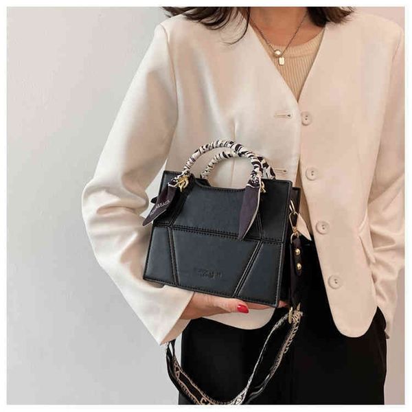 59% off shoulder bags on sell designer silk scarf splicing portable single oblique cross trend women's texture small square
59% off shoulder bags on sell designer silk scarf splicing portable single oblique cross trend women's texture small square