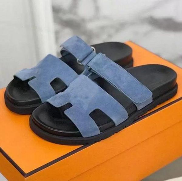 men's classic flat sandals luxury summer travel beach leather soft bottom black and white flip flops l bathroom slippers with box
men's classic flat sandals luxury summer travel beach leather soft bottom black and white flip flops l bathroom slippers with box
