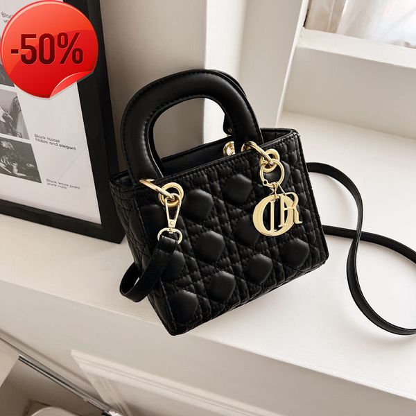 designer clutch bag purses ladies handbags evening clutches 2022 new chaoling lattice embroidered line portable single shoulder msenger qual
designer clutch bag purses ladies handbags evening clutches 2022 new chaoling lattice embroidered line portable single shoulder msenger qual