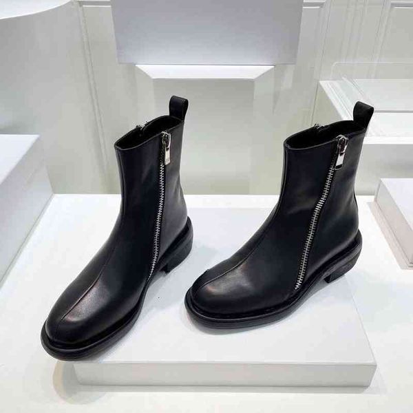 boots short boots women's early autumn martin thick heel leather black soles high side zipper short
boots short boots women's early autumn martin thick heel leather black soles high side zipper short