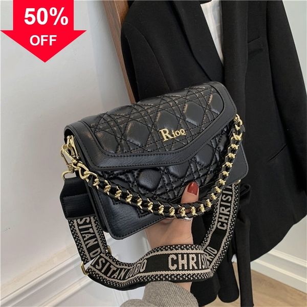 designer clutch bag evening clutches new high-end single shoulder women's korean versatile lingge fashion chain cross small square purs
designer clutch bag evening clutches new high-end single shoulder women's korean versatile lingge fashion chain cross small square purs
