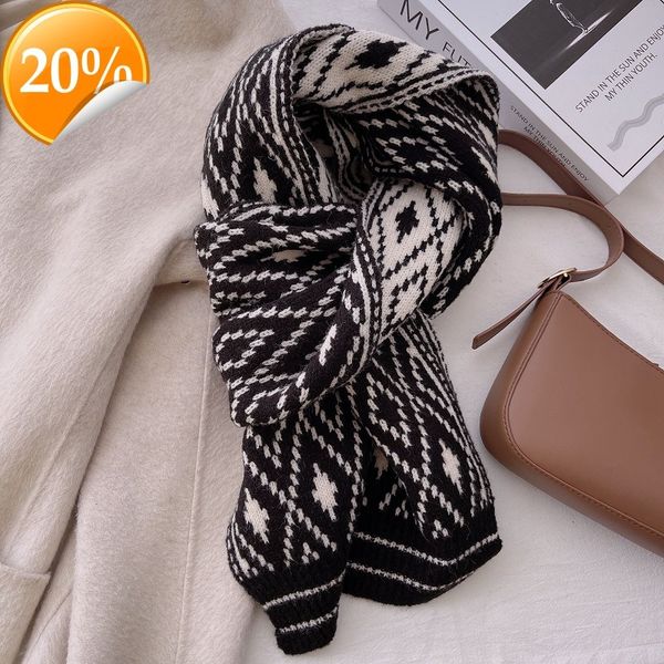 new design scarf xiaoxiang style for women 2022 winter korean versatile thickened cashmere like neck male red, Blue;gray
new design scarf xiaoxiang style for women 2022 winter korean versatile thickened cashmere like neck male red, Blue;gray
