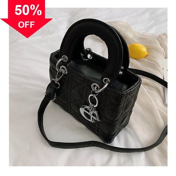evening clutches designer bags bag women's 2022 new princs diana limited school embroidered line lingge portable soft face cross
evening clutches designer bags bag women's 2022 new princs diana limited school embroidered line lingge portable soft face cross