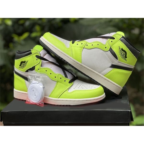 release authentic 1 high og visionaire basketball shoes volt black sail cracked leather sneakers athletic retro men women sports shoes with
release authentic 1 high og visionaire basketball shoes volt black sail cracked leather sneakers athletic retro men women sports shoes with