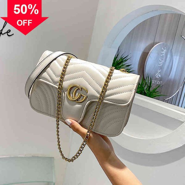 designer clutch bag evening clutches 2022 factory wholale women's early spring fashion foreign style dign texture small square net red
designer clutch bag evening clutches 2022 factory wholale women's early spring fashion foreign style dign texture small square net red