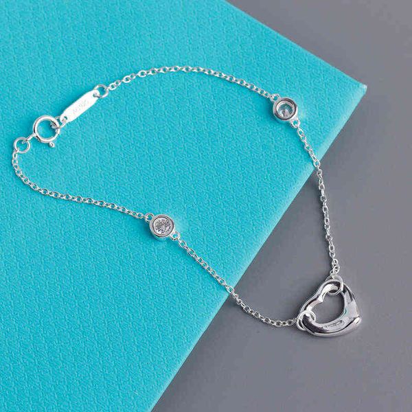 link chain famous designer original women's chain bracelet s925 silver fashion brand silver love pendant with box g220916, Black
link chain famous designer original women's chain bracelet s925 silver fashion brand silver love pendant with box g220916, Black