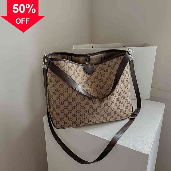 designer clutch bag evening clutches 2022 factory wholale digner handbags on clearance capacity texture underarm women's summer simple
designer clutch bag evening clutches 2022 factory wholale digner handbags on clearance capacity texture underarm women's summer simple
