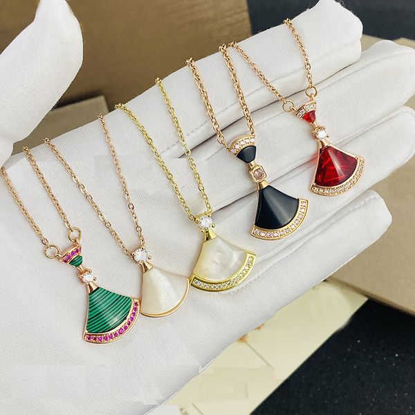 luxury necklace for women designer necklace stainless steel red agate pendant joker clavicle chain 18k rose gold fan shaped small skirt neck, Silver
luxury necklace for women designer necklace stainless steel red agate pendant joker clavicle chain 18k rose gold fan shaped small skirt neck, Silver