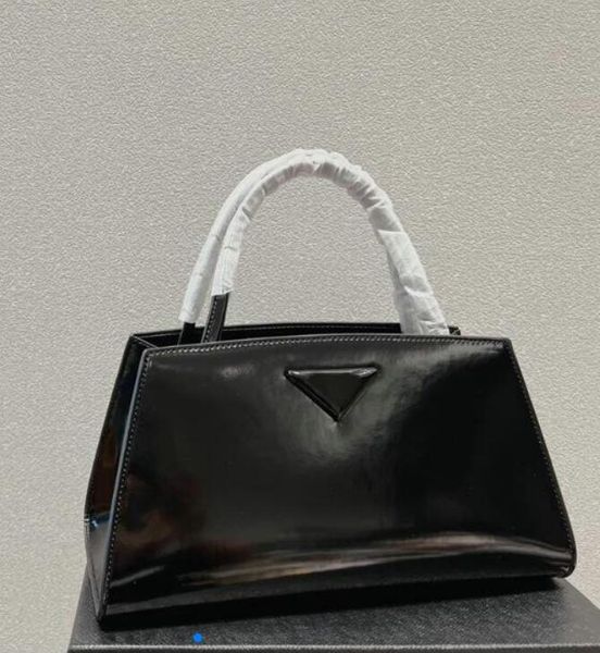 designer re-nylon tote bag handbags shopping bag genuine leather women's handbag large capacity handle ladies shoulder bags wallet purs
designer re-nylon tote bag handbags shopping bag genuine leather women's handbag large capacity handle ladies shoulder bags wallet purs