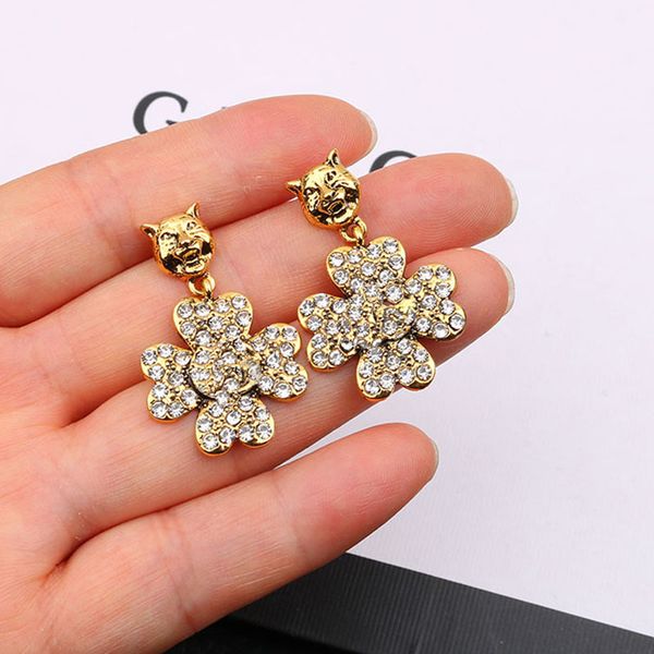 brand designer earring women tiger stud luxury rhinestone flower pendant crystal double letter shape 925s silver jewelry, Golden;silver
brand designer earring women tiger stud luxury rhinestone flower pendant crystal double letter shape 925s silver jewelry, Golden;silver