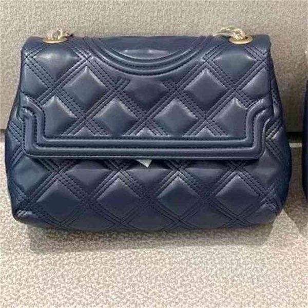 designer luxury women bag tory handbag tb fashion inclined shoulder bags versatile purses tories burchs totes large capacity saddle coal wal
designer luxury women bag tory handbag tb fashion inclined shoulder bags versatile purses tories burchs totes large capacity saddle coal wal
