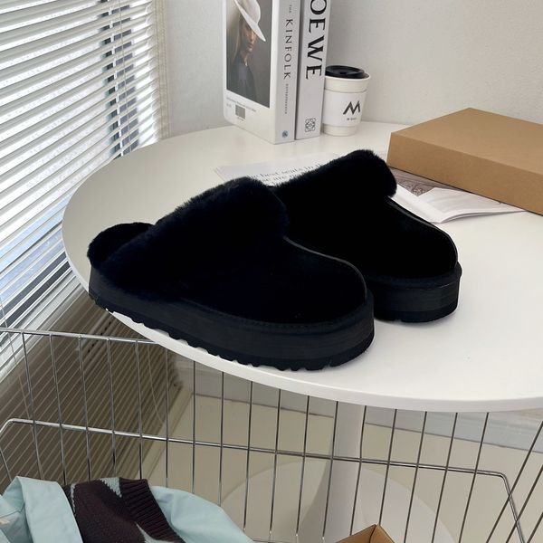 latest women designer slippers slipper brand logo lamb very comfort belt options classic original eva bottom all details size for 35-40, Black
latest women designer slippers slipper brand logo lamb very comfort belt options classic original eva bottom all details size for 35-40, Black