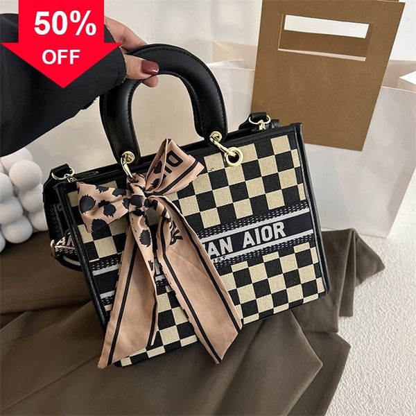 designer clutch bag evening clutches 72% off old flower lattice women's new fashion trend single shoulder msenger large capacity portab
designer clutch bag evening clutches 72% off old flower lattice women's new fashion trend single shoulder msenger large capacity portab