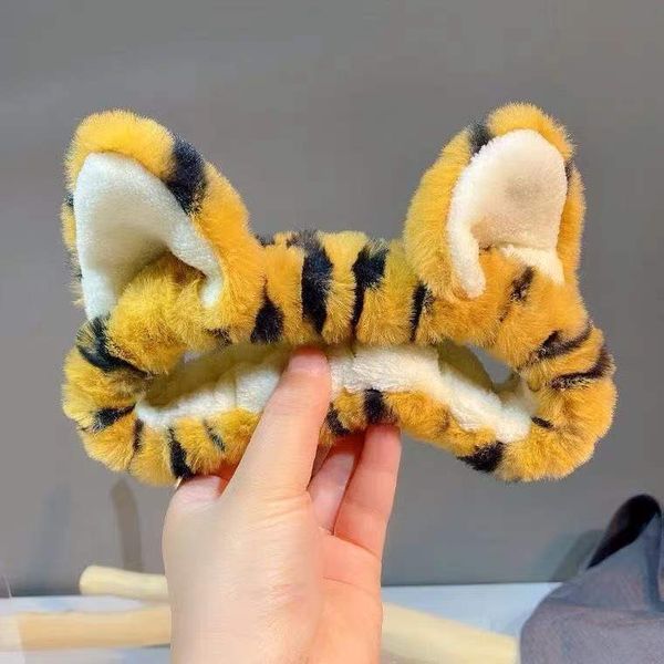 tiger makeup headbands for washing face spa headband fluffy bow hair band women accessories 2111168, Silver
tiger makeup headbands for washing face spa headband fluffy bow hair band women accessories 2111168, Silver