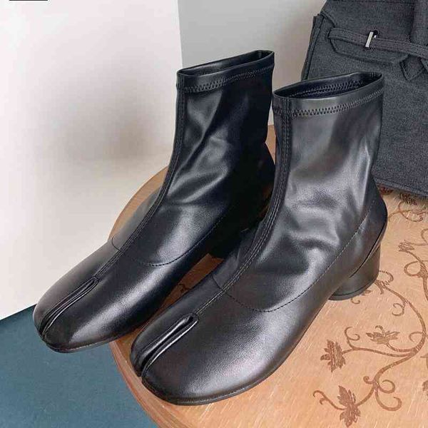 boots autumn pig's foot split toe elastic boots women's super short flat heel socks chelsea single thin, Black
boots autumn pig's foot split toe elastic boots women's super short flat heel socks chelsea single thin, Black