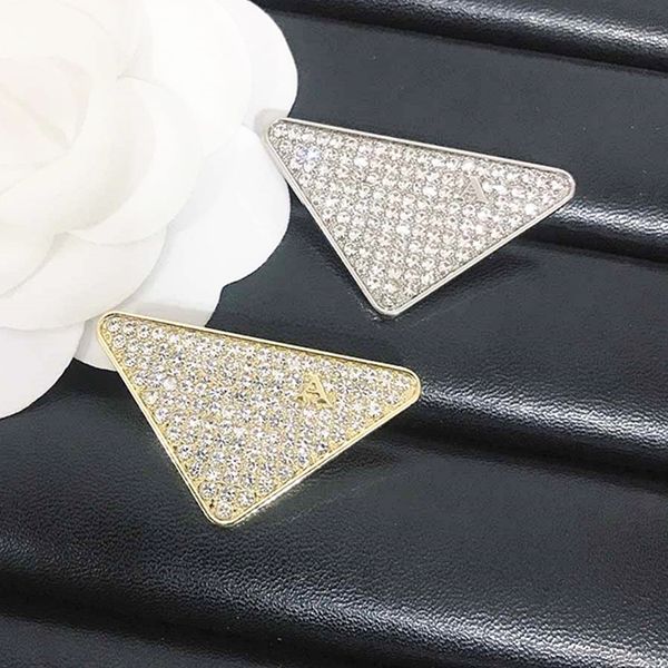 6 colors letters triangle letter brooches quality rhinestone brooch designer p pin jewelry for men woman fashion accessories gift, Gray
6 colors letters triangle letter brooches quality rhinestone brooch designer p pin jewelry for men woman fashion accessories gift, Gray