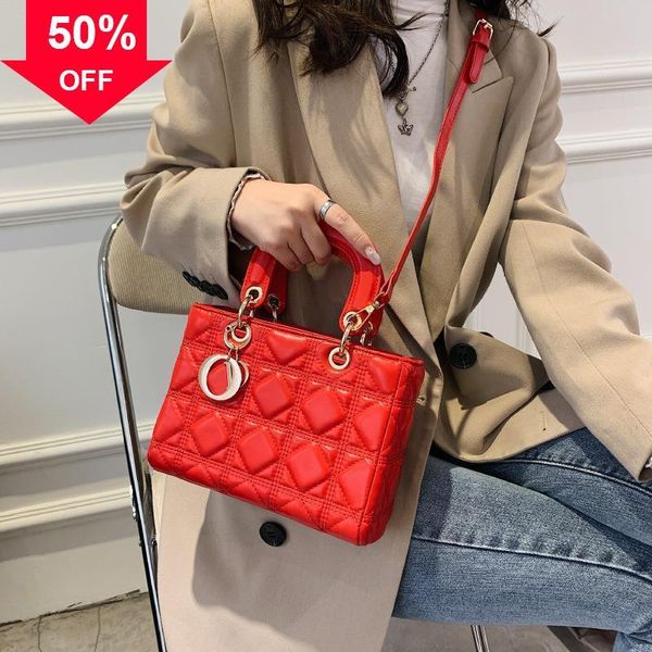 evening clutches designer bags bags princs diana 2022 new fashion rhombic chain handbag solid one shoulder crossbody
evening clutches designer bags bags princs diana 2022 new fashion rhombic chain handbag solid one shoulder crossbody
