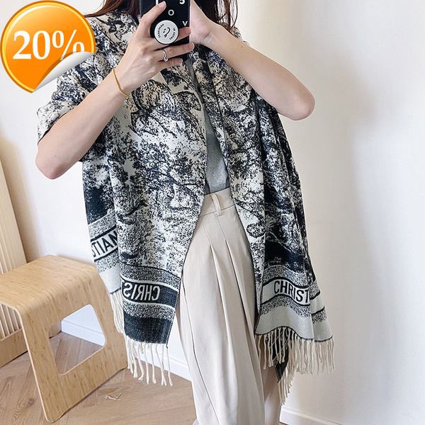 new design scarf light luxury model room cloakroom wardrobe decoration wind painting shawl woman, Blue;gray
new design scarf light luxury model room cloakroom wardrobe decoration wind painting shawl woman, Blue;gray
