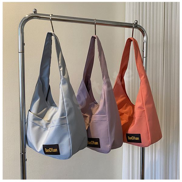 hbp large capacity shoulder bags female 2022 new handbag fashion simple color casual public portable tote
hbp large capacity shoulder bags female 2022 new handbag fashion simple color casual public portable tote