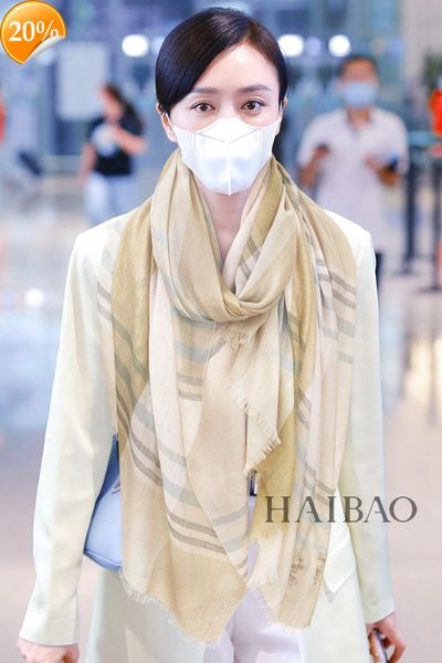 new design scarf in autumn and winter of 2022 high-end b family cashmere pattern embroidered long towel is sent for packaging, Blue;gray
new design scarf in autumn and winter of 2022 high-end b family cashmere pattern embroidered long towel is sent for packaging, Blue;gray