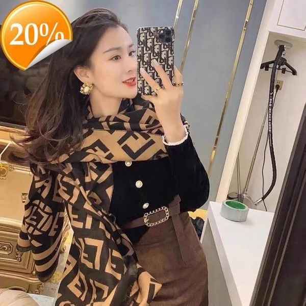 new design scarf cashmere like for women in autumn and winter korean version versatile f reversible shawl, Blue;gray
new design scarf cashmere like for women in autumn and winter korean version versatile f reversible shawl, Blue;gray