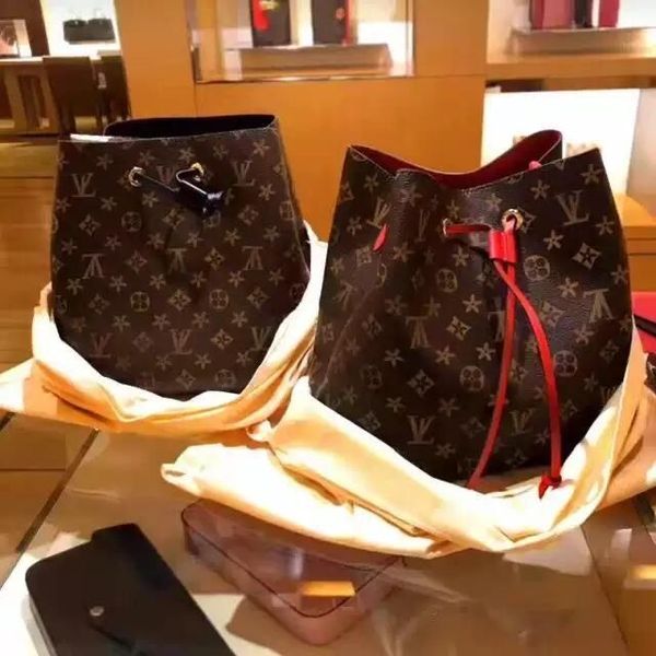 2022 drawstring nylon bucket bag purses classic designer handbags ladies tote barrel-shaped shoulder bags louise purse vutton bag
2022 drawstring nylon bucket bag purses classic designer handbags ladies tote barrel-shaped shoulder bags louise purse vutton bag